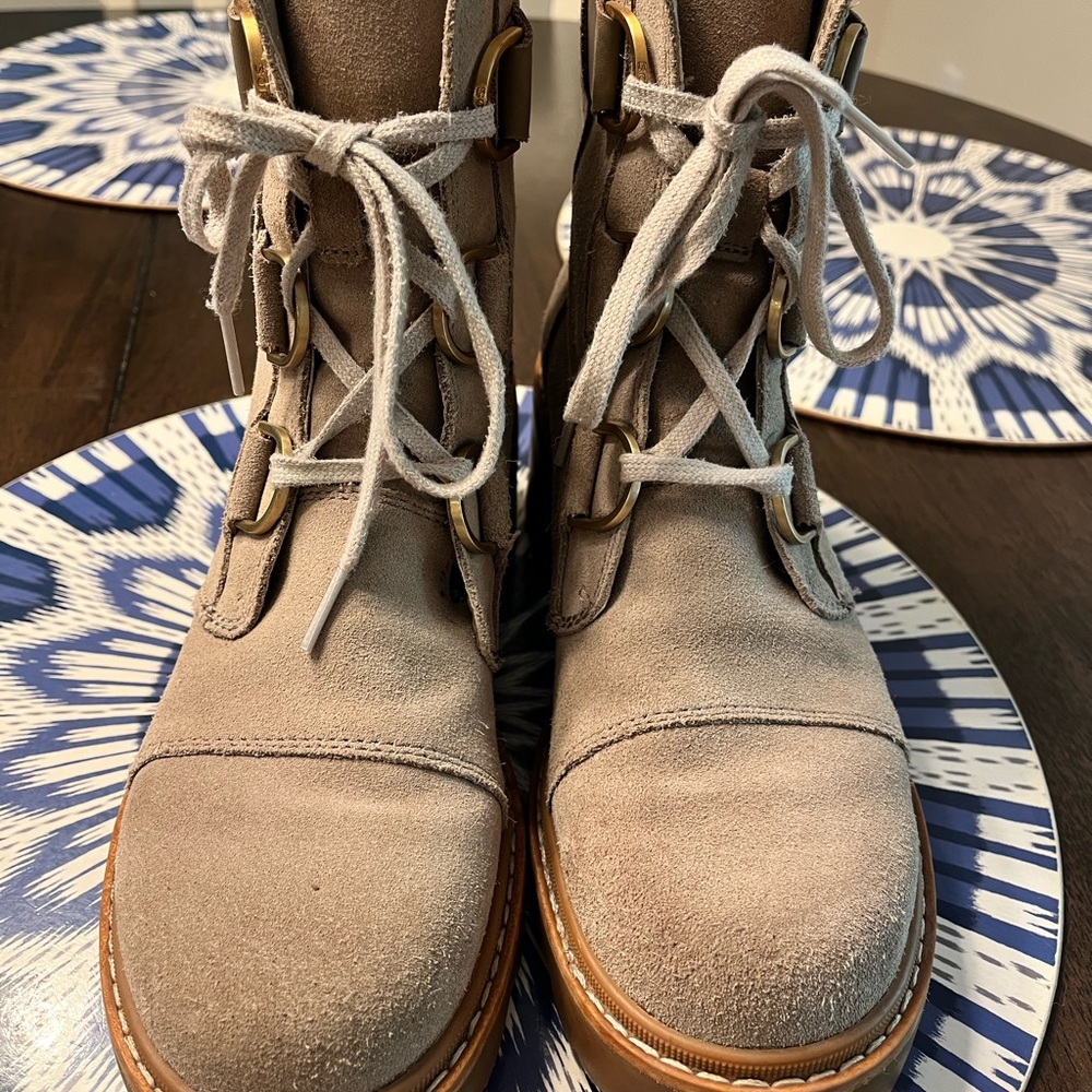 Sorel Women's Joan Now Tan Lace-Up Boots - Picture 2 of 8